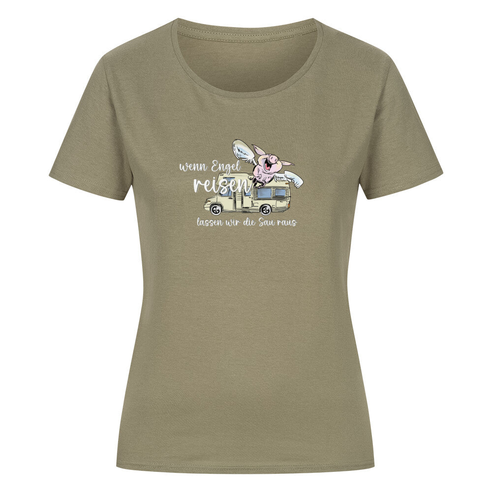 campingtshirt. Unser Motiv “Wenn Engel reisen, lassen wir die Sau raus” ist eine humorvolle Hommage an all die unvergesslichen Momente beim Camping und auf Reisen. Mit einem charmanten Design und einem augenzwinkernden Spruch lädt dieses Motiv dazu ein, die Alltagssorgen hinter sich zu lassen und das Leben in vollen Zügen zu genießen.