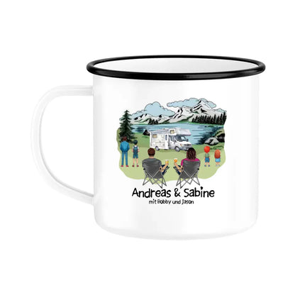 Emailletasse mit Wanderer oder Campingpaar und Spruch (beidseitig personalisierbar)